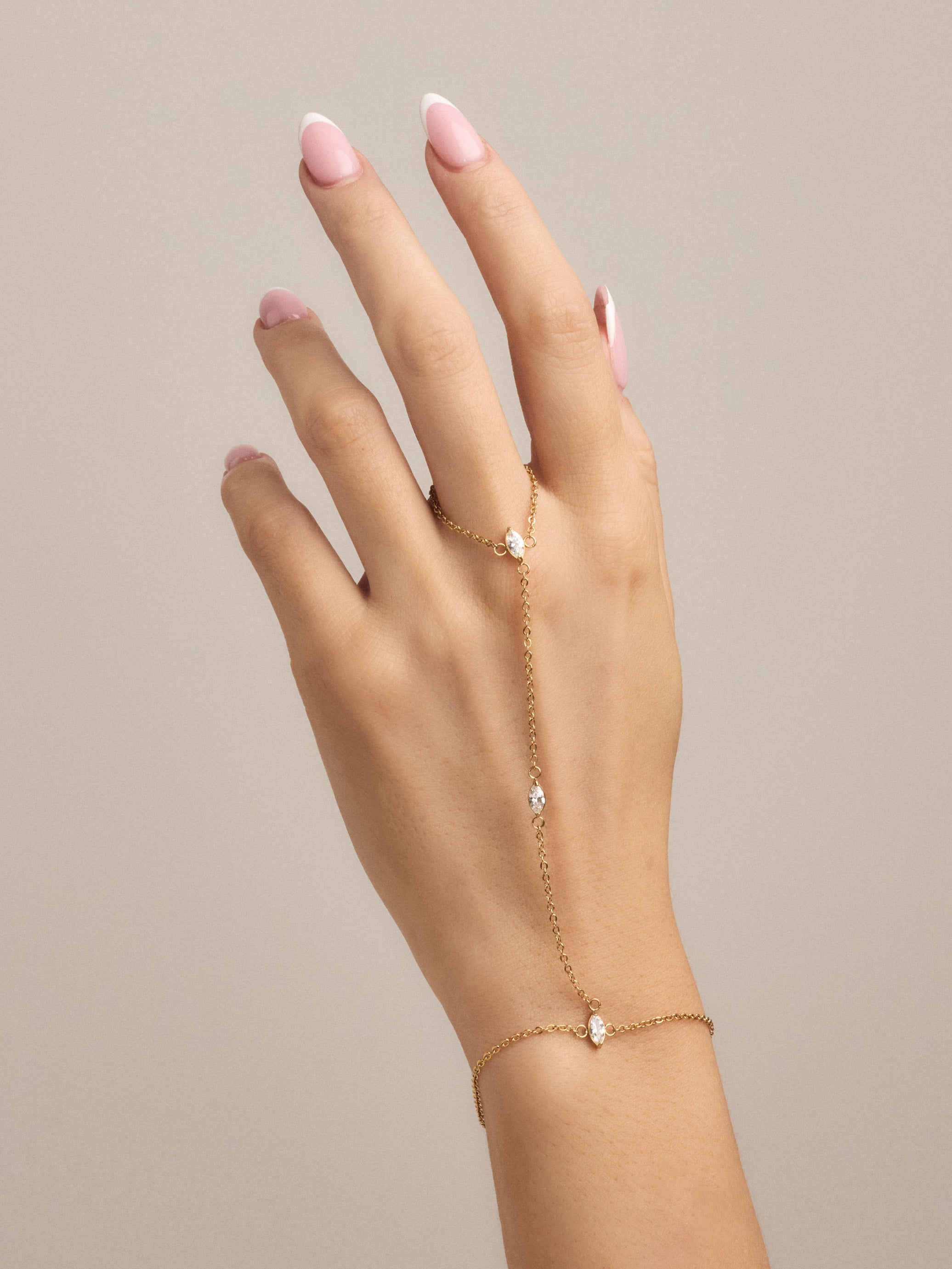 Virelle Hand Chain