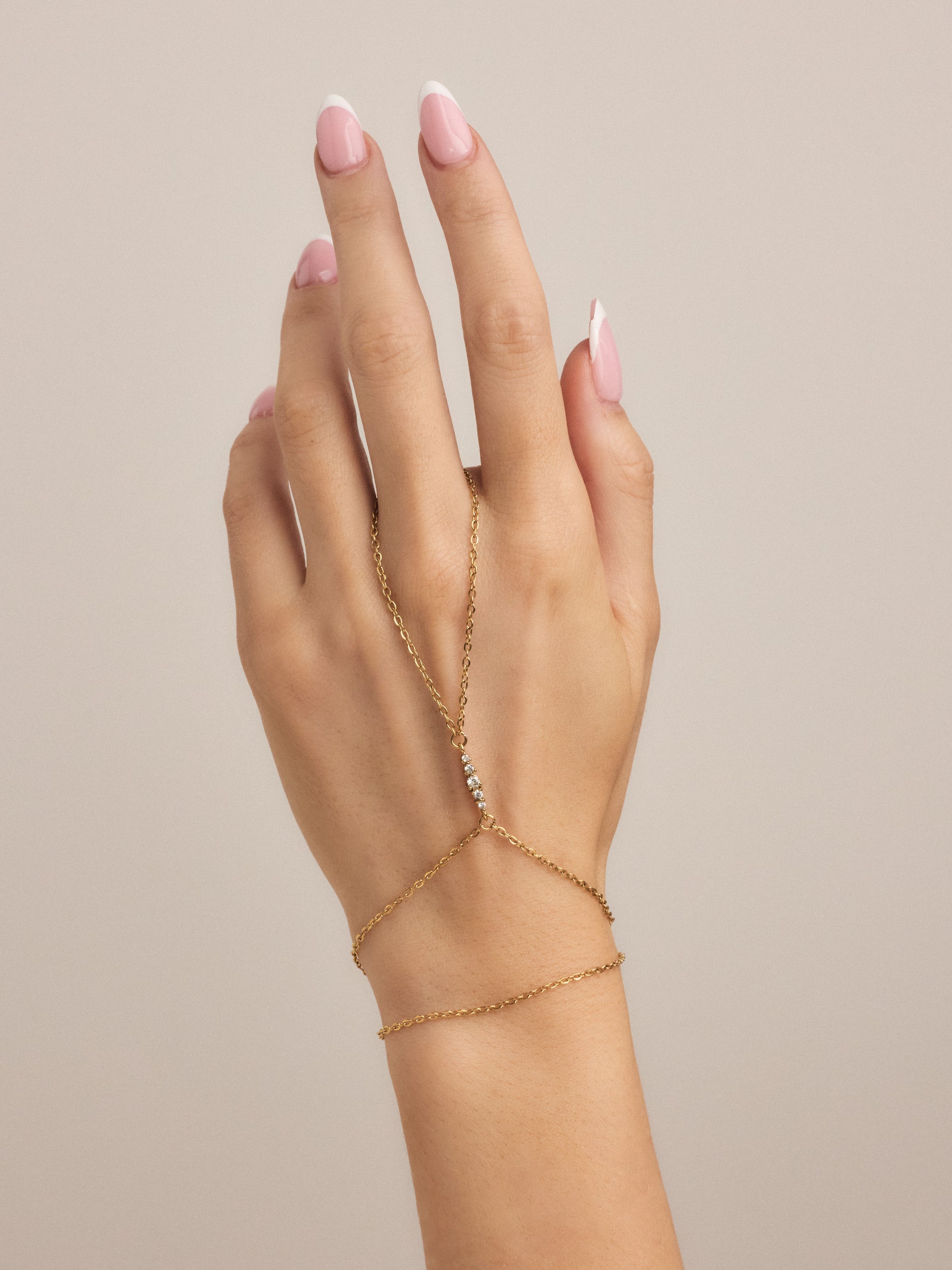 Lira Hand Chain