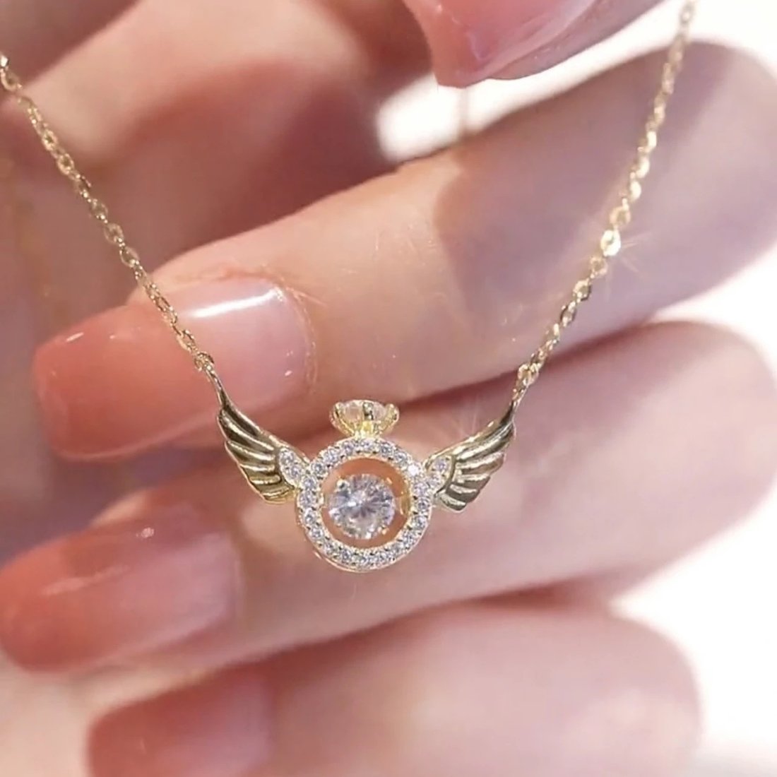 Julia - Wings Necklace