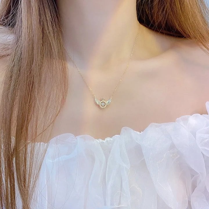 Julia - Wings Necklace