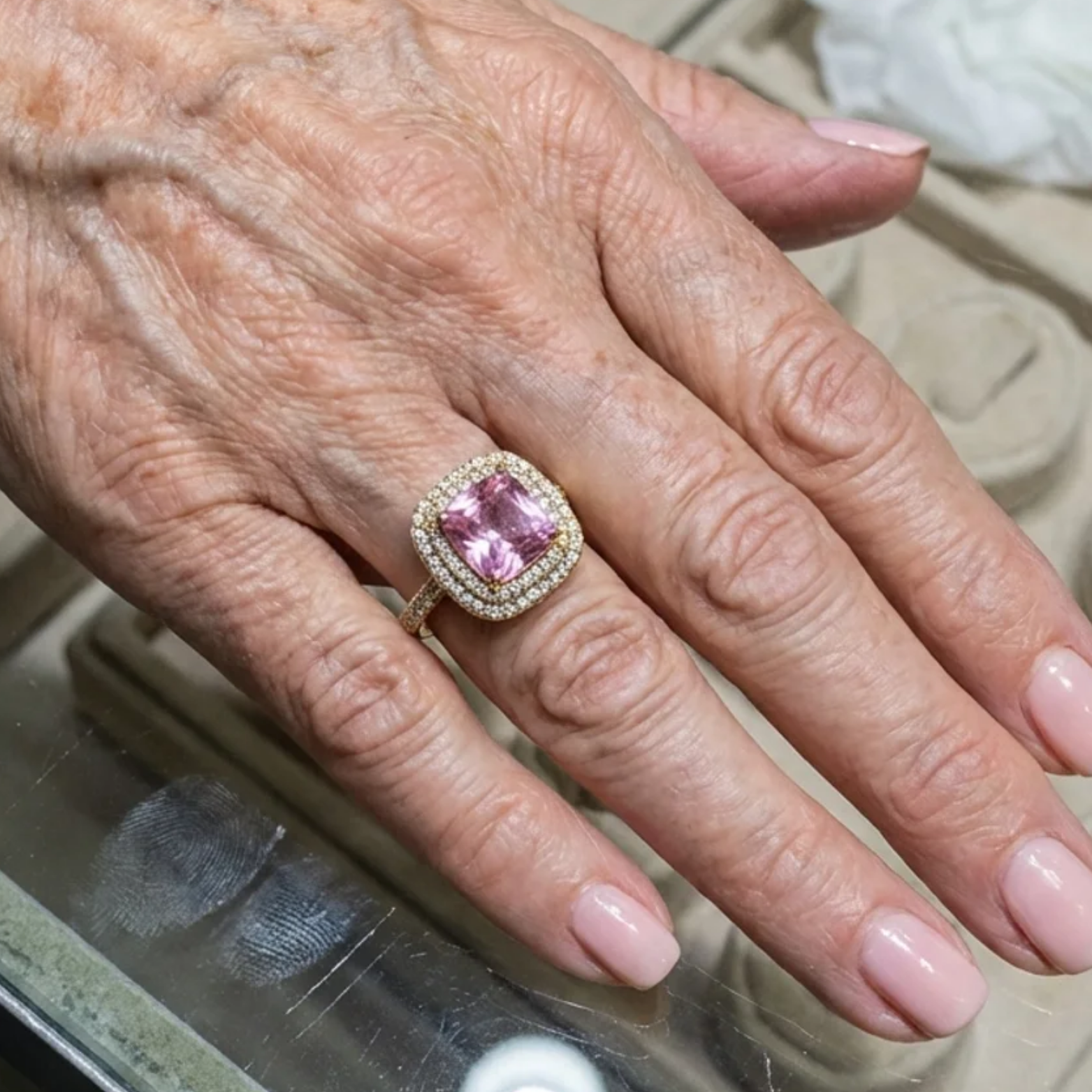 Cushion Pink Sapphire Ring | Gold