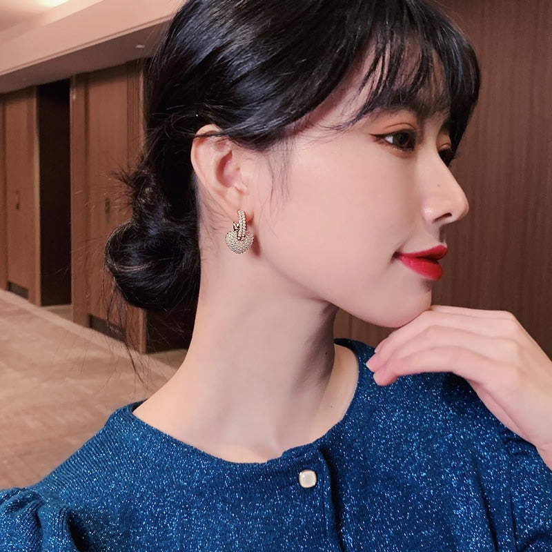 Yuli Pearl Earrings with Heart Motif