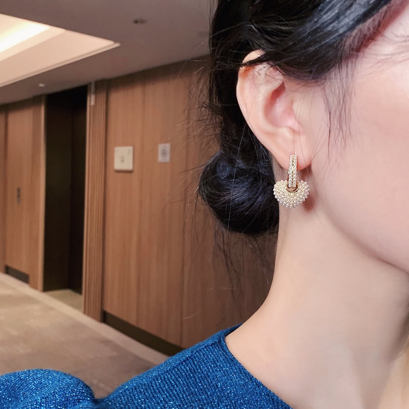 Yuli Pearl Earrings with Heart Motif