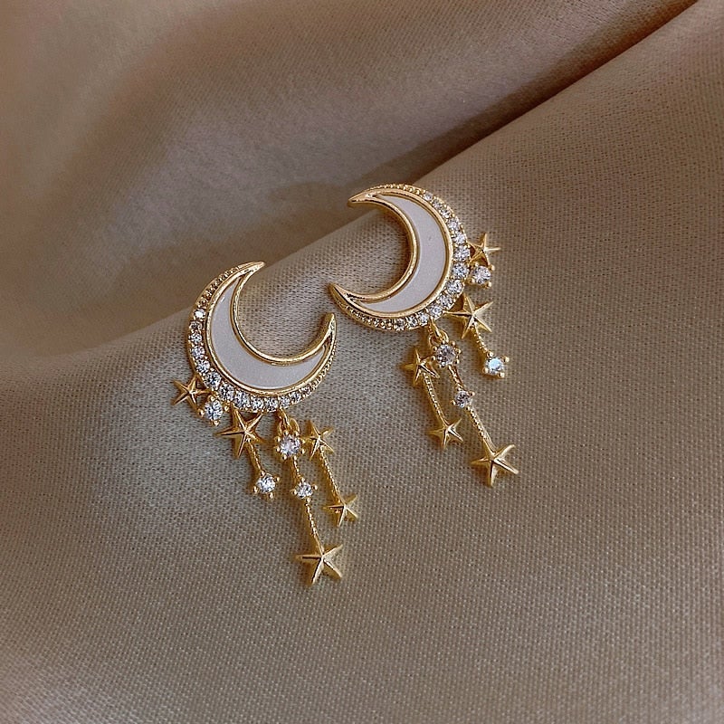 Elegant Moon-Shaped Earrings