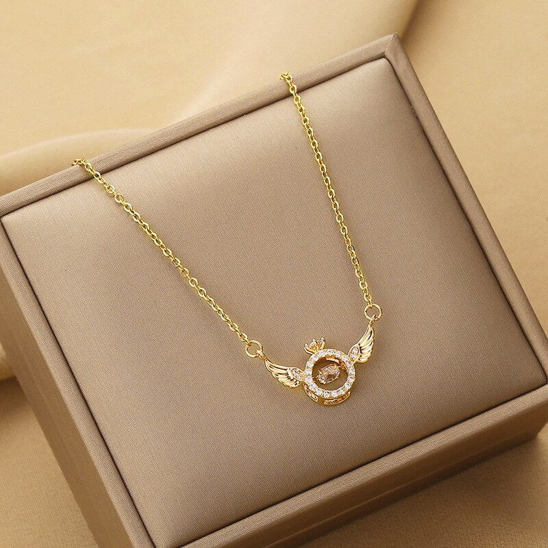 Julia - Wings Necklace