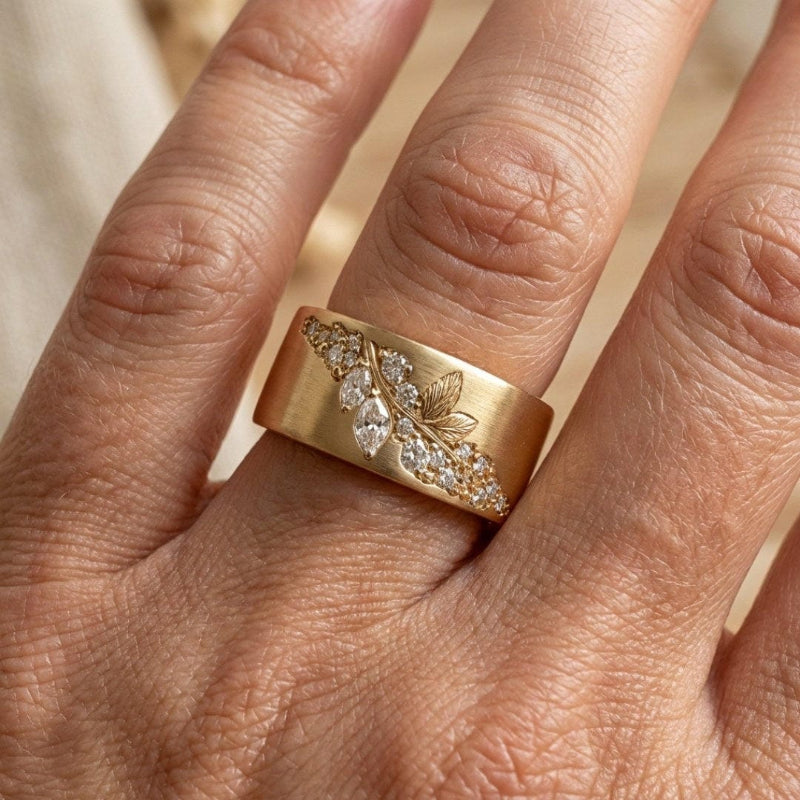 Exquisite Golden Inlay Zirconia Leaf Ring