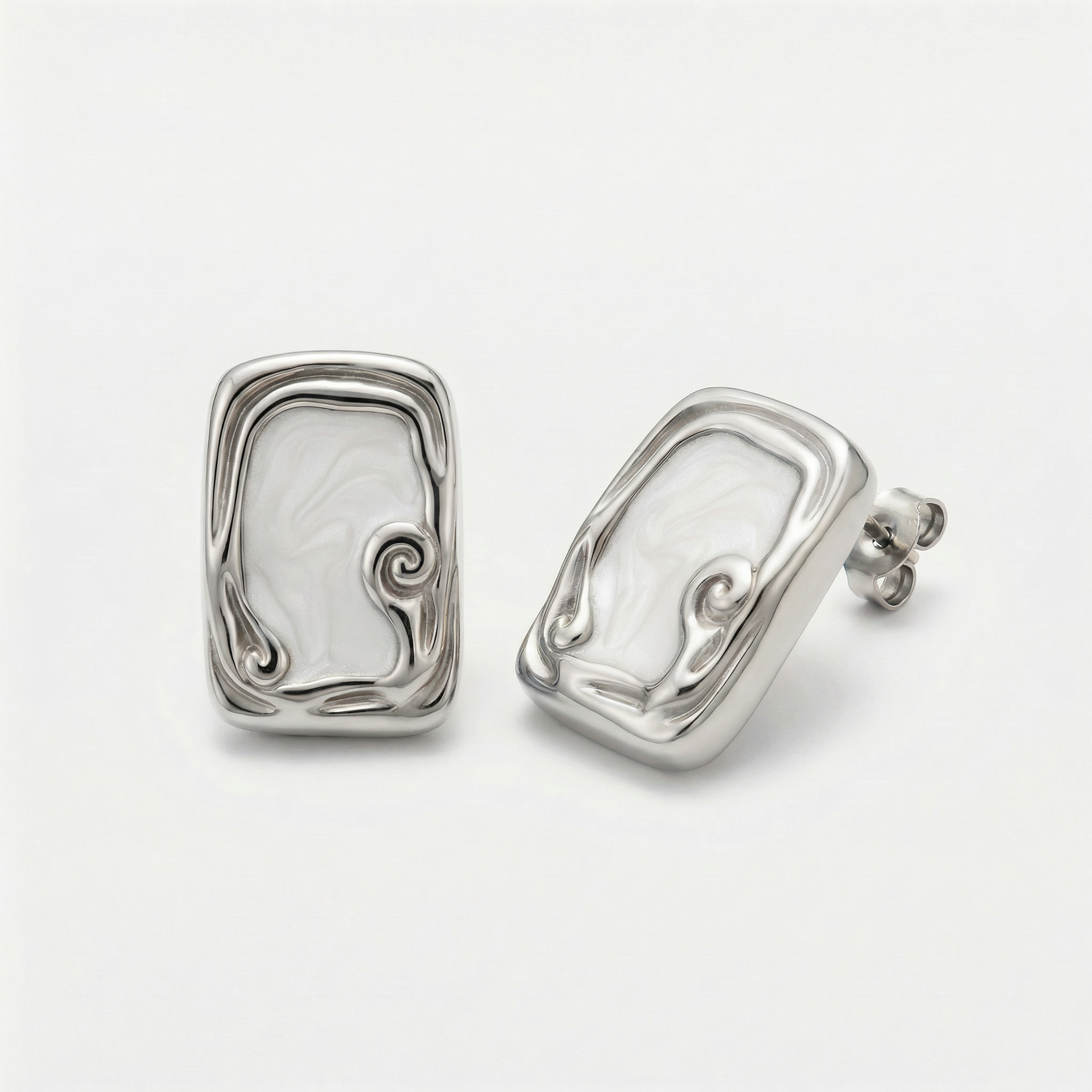 Calisse Earrings