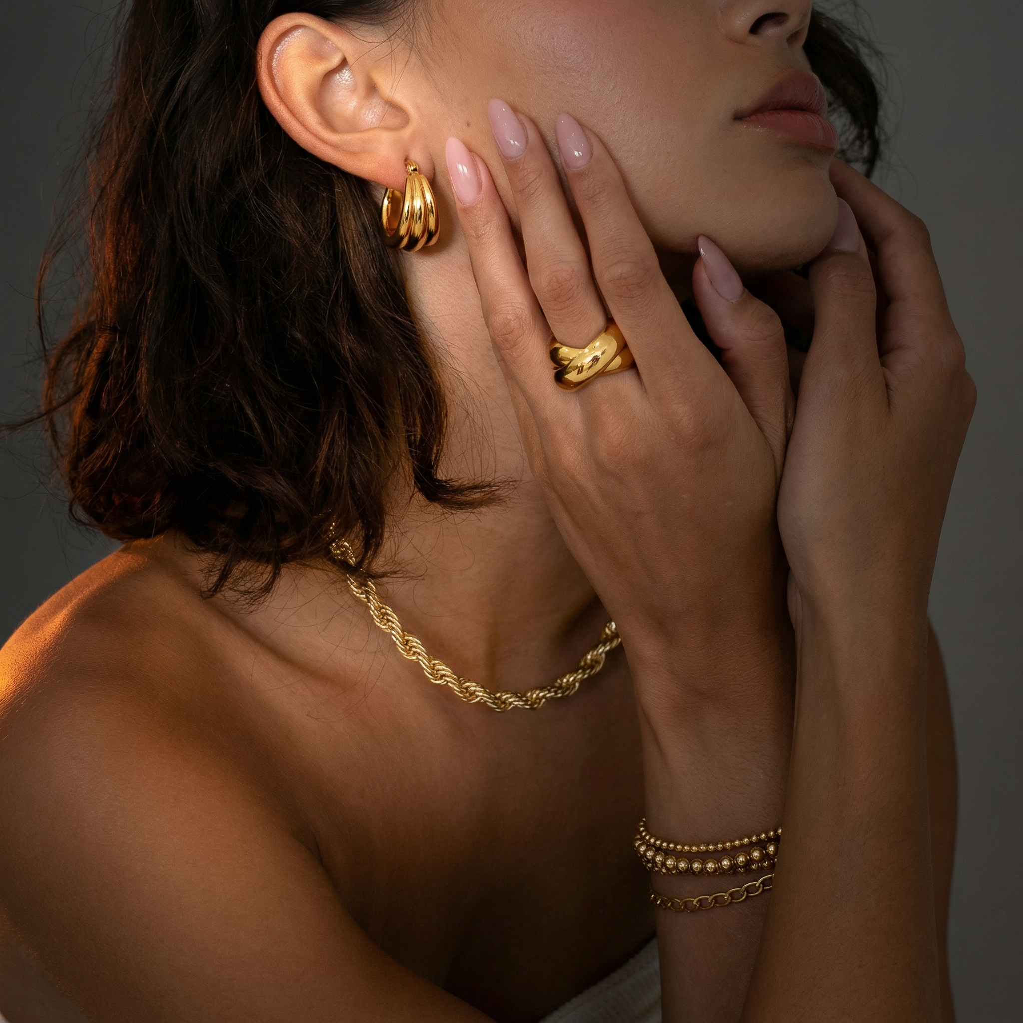 Évore Earrings