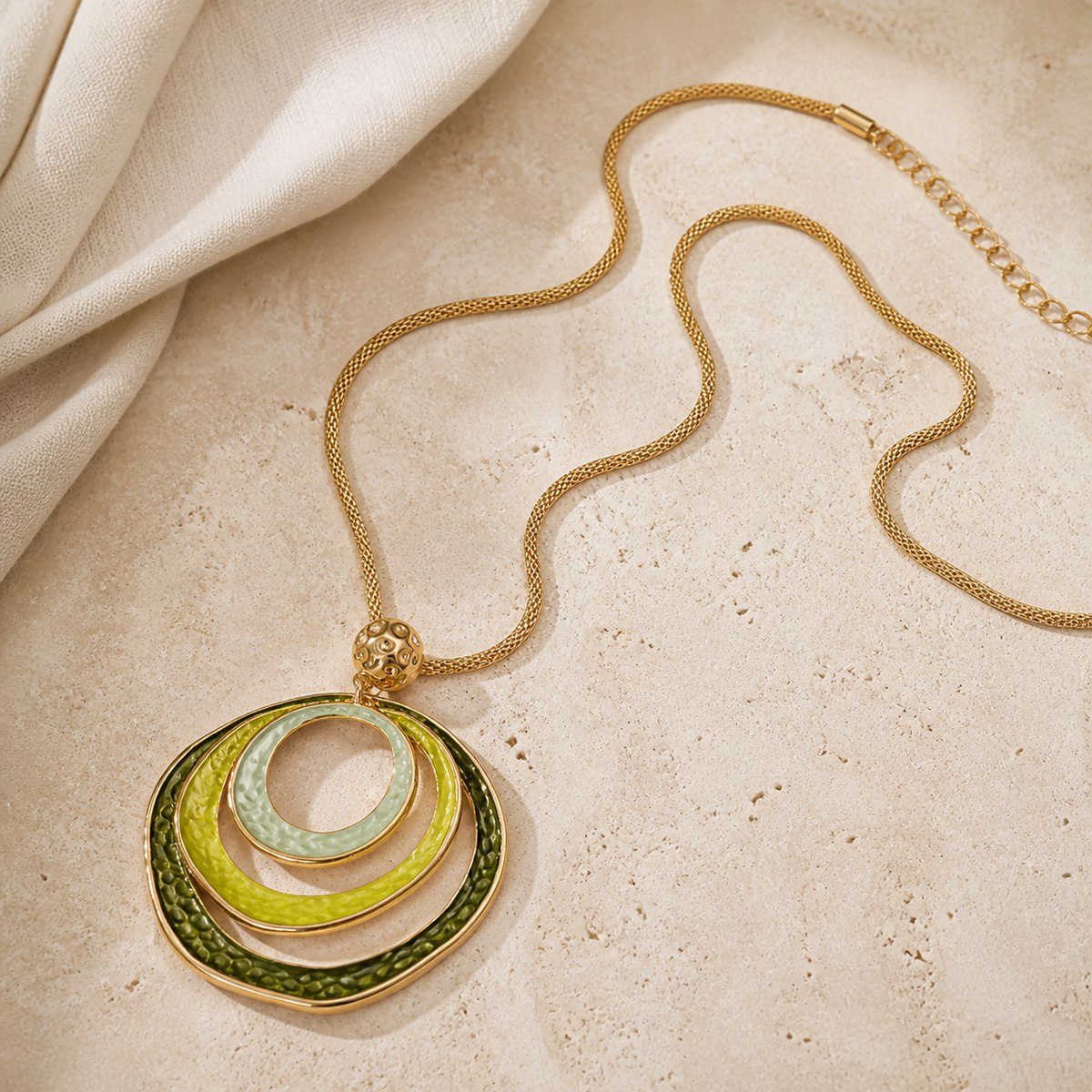 Artistic Layered Circle Pendant Necklace