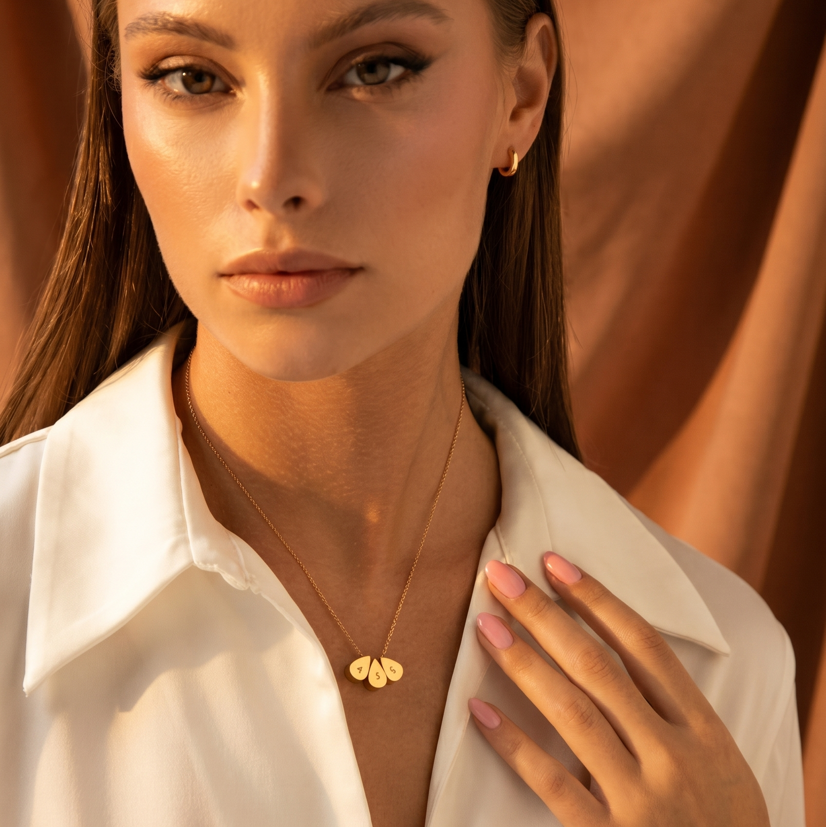 Teardrop Bead Necklace in Gold