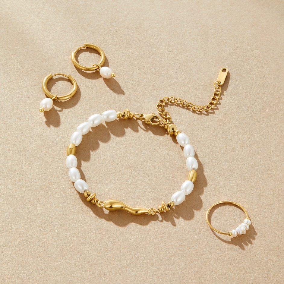 Bracelet with Freshwater Pearls