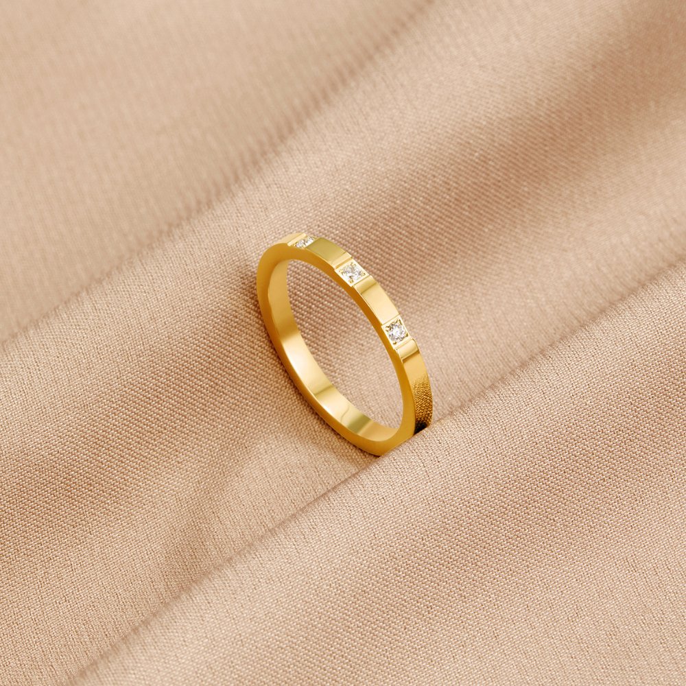 Lucia Crystal Ring