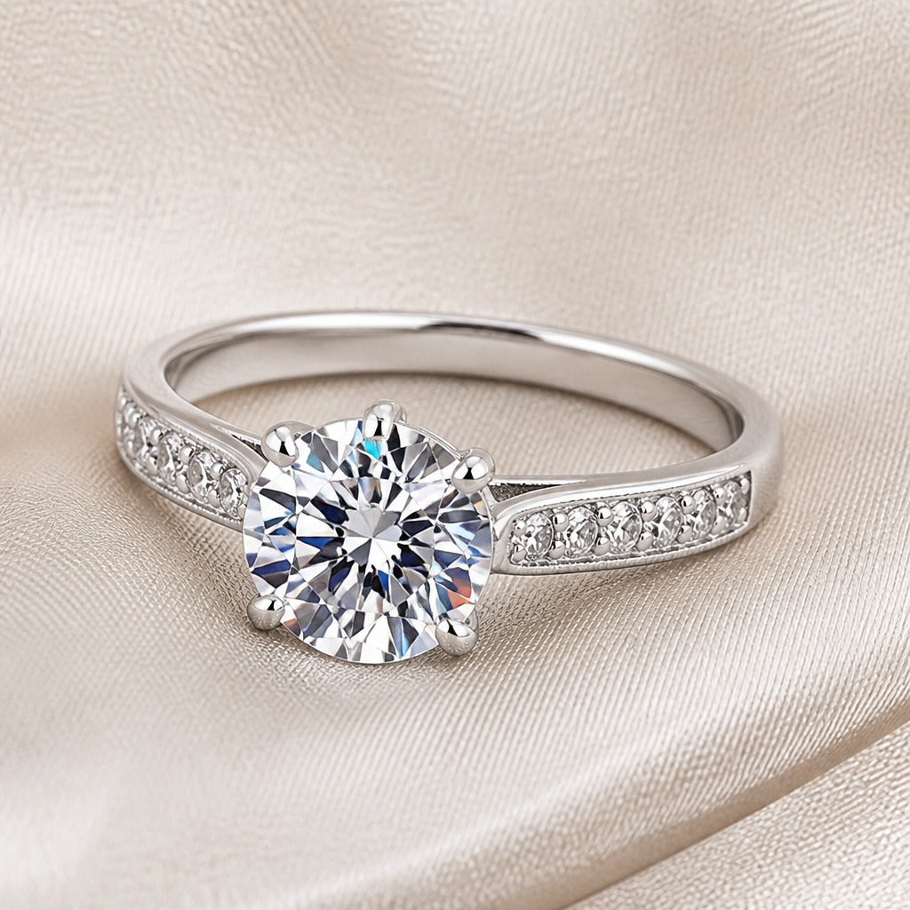 Minimalist White Gold Inlaid Zirconia Ring