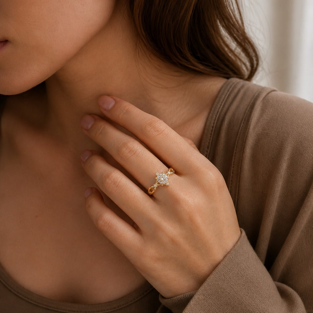 Gold Round Zirconia Twist Ring