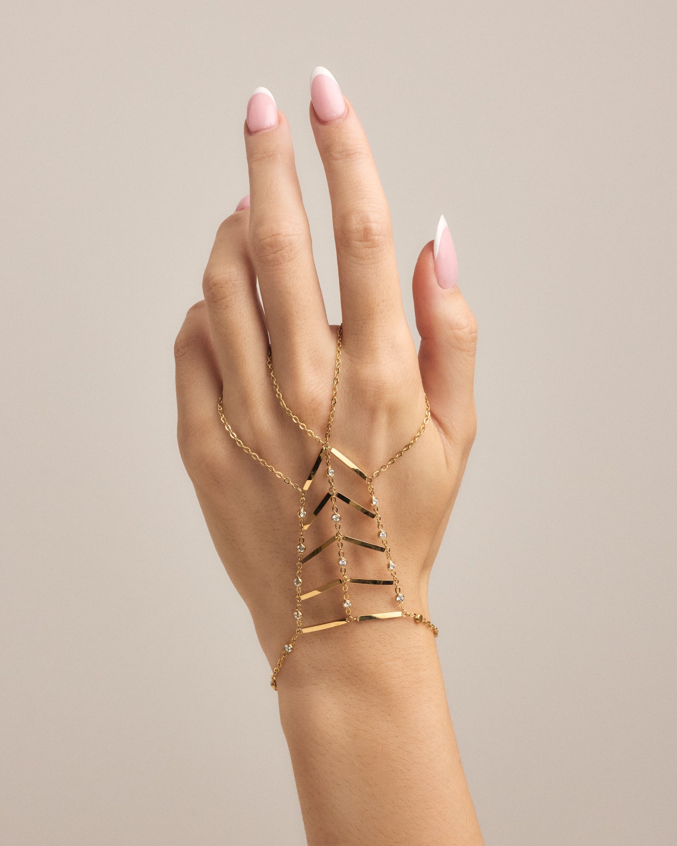 Alara Hand Chain