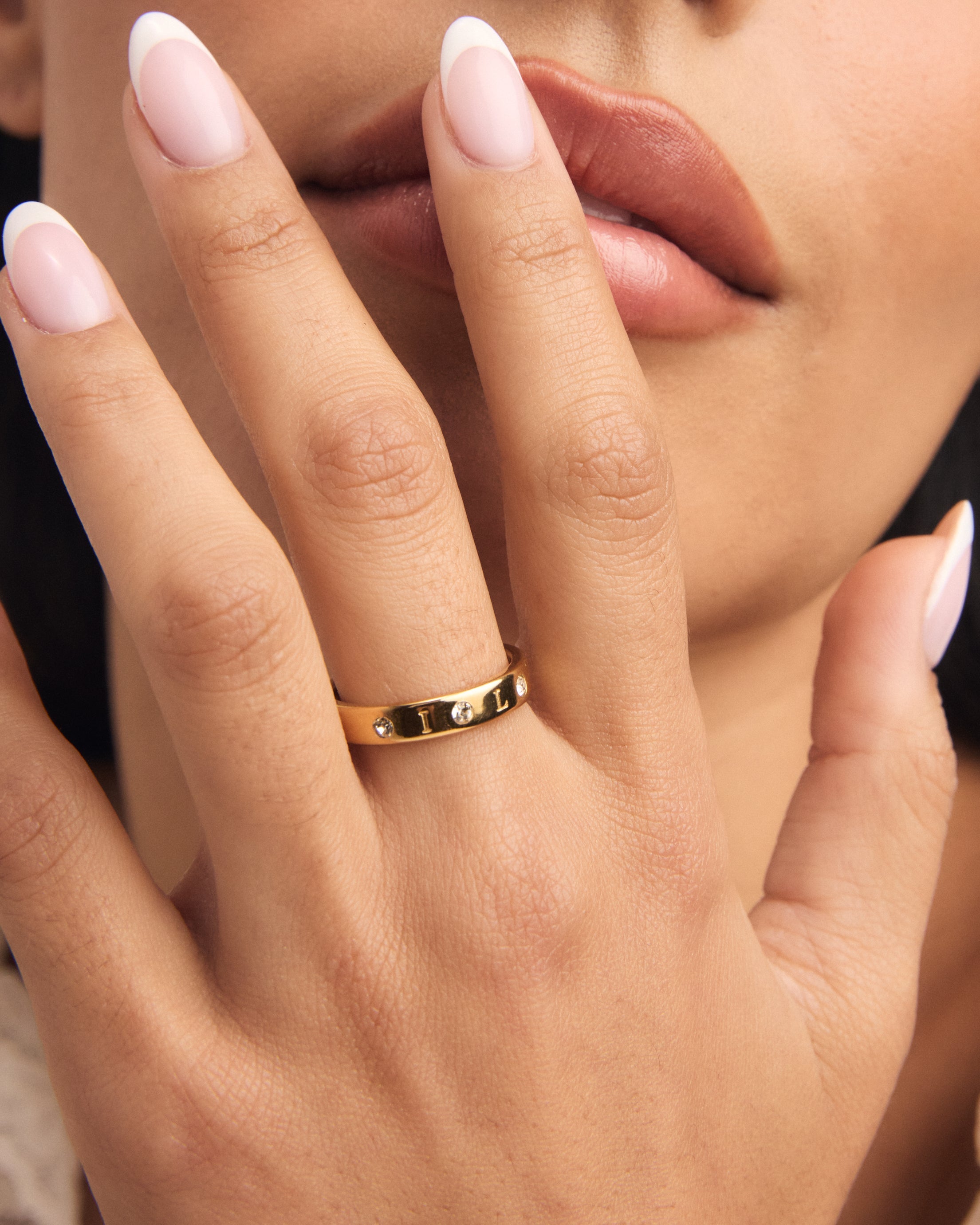 Mina Initial Ring