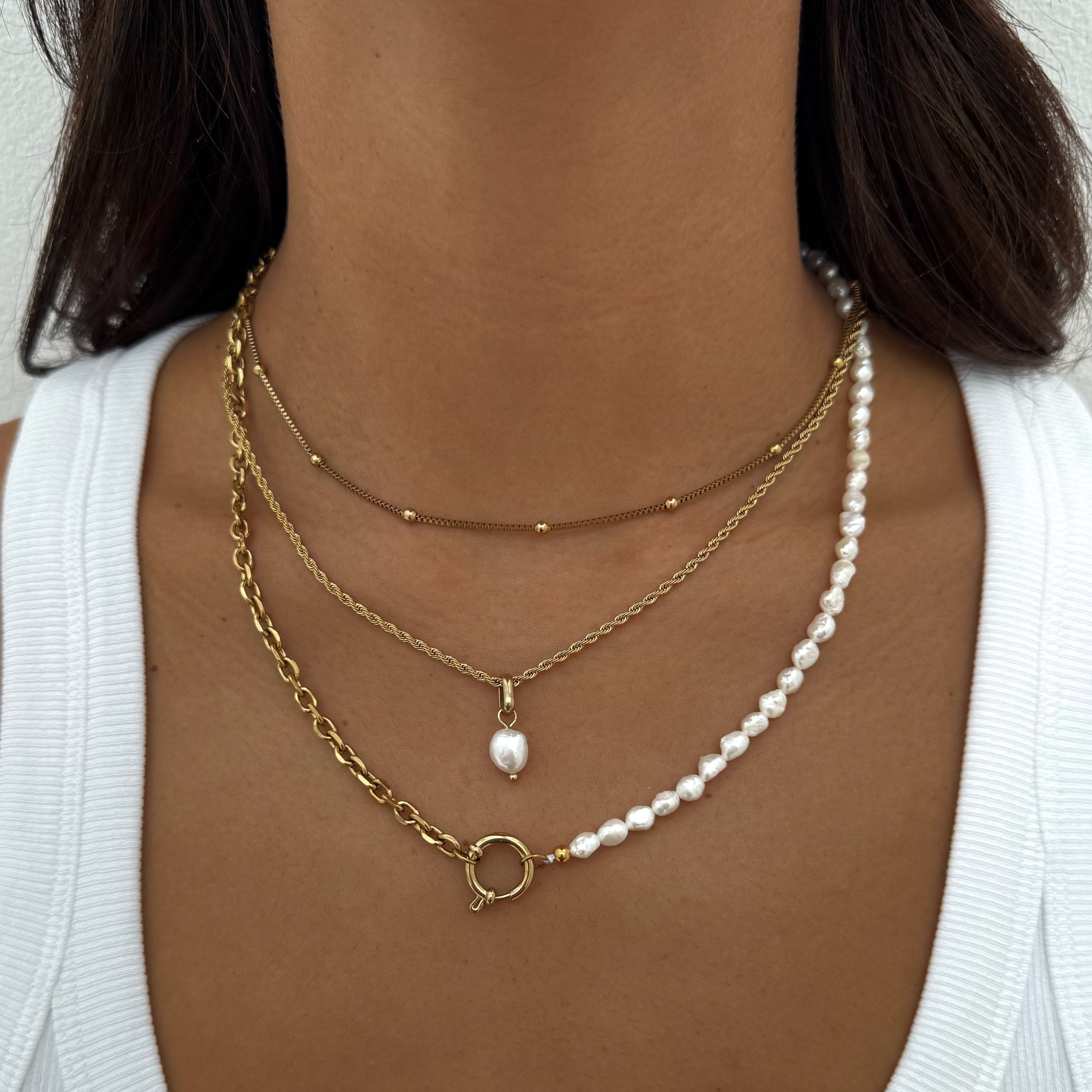 Babe Necklace
