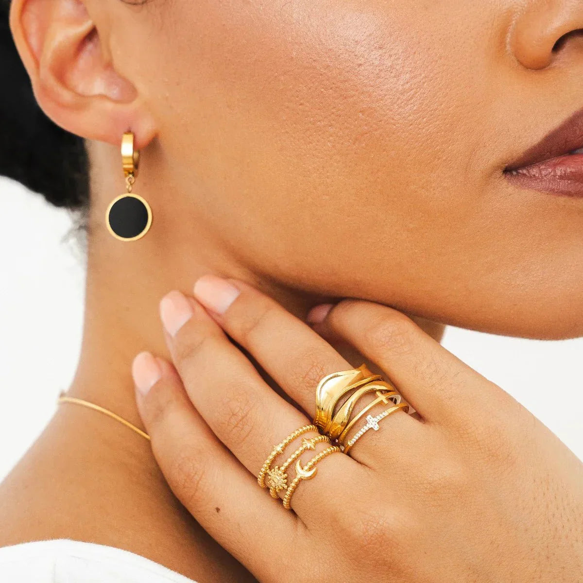 Noir Drop Earrings 18K Gold Plated