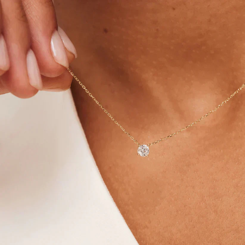 Cléa Gold Necklace with Moissanite Stones