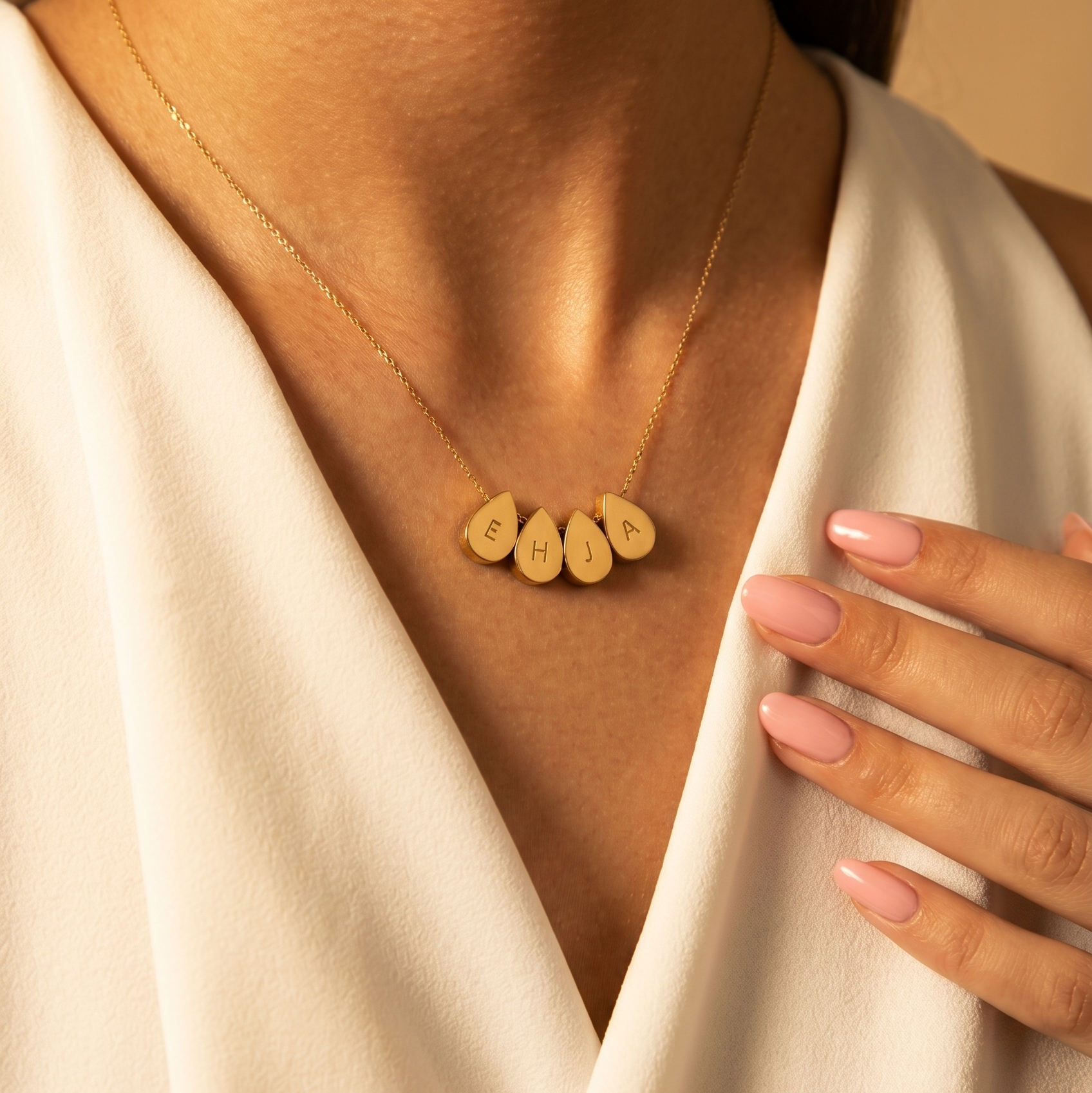 Teardrop Bead Necklace in Gold