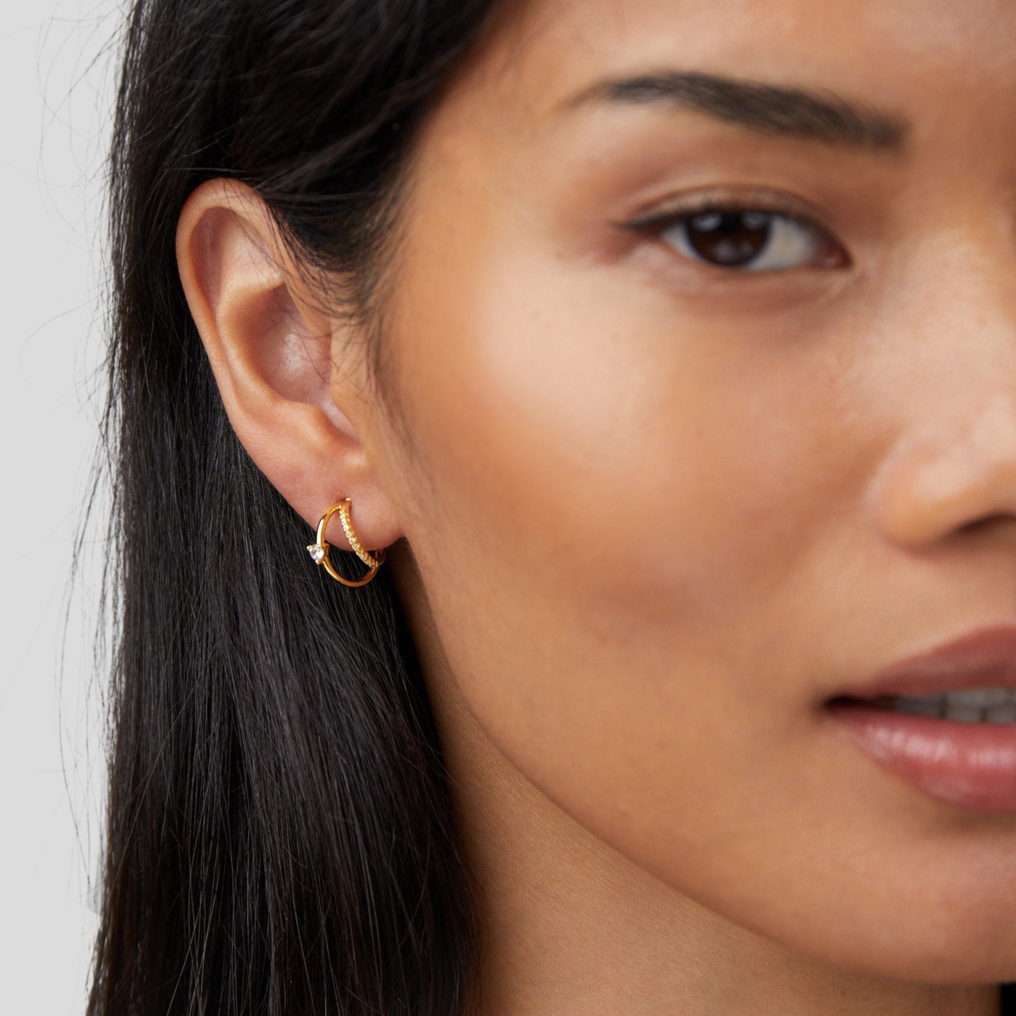 Artie Gold Crystal Earrings