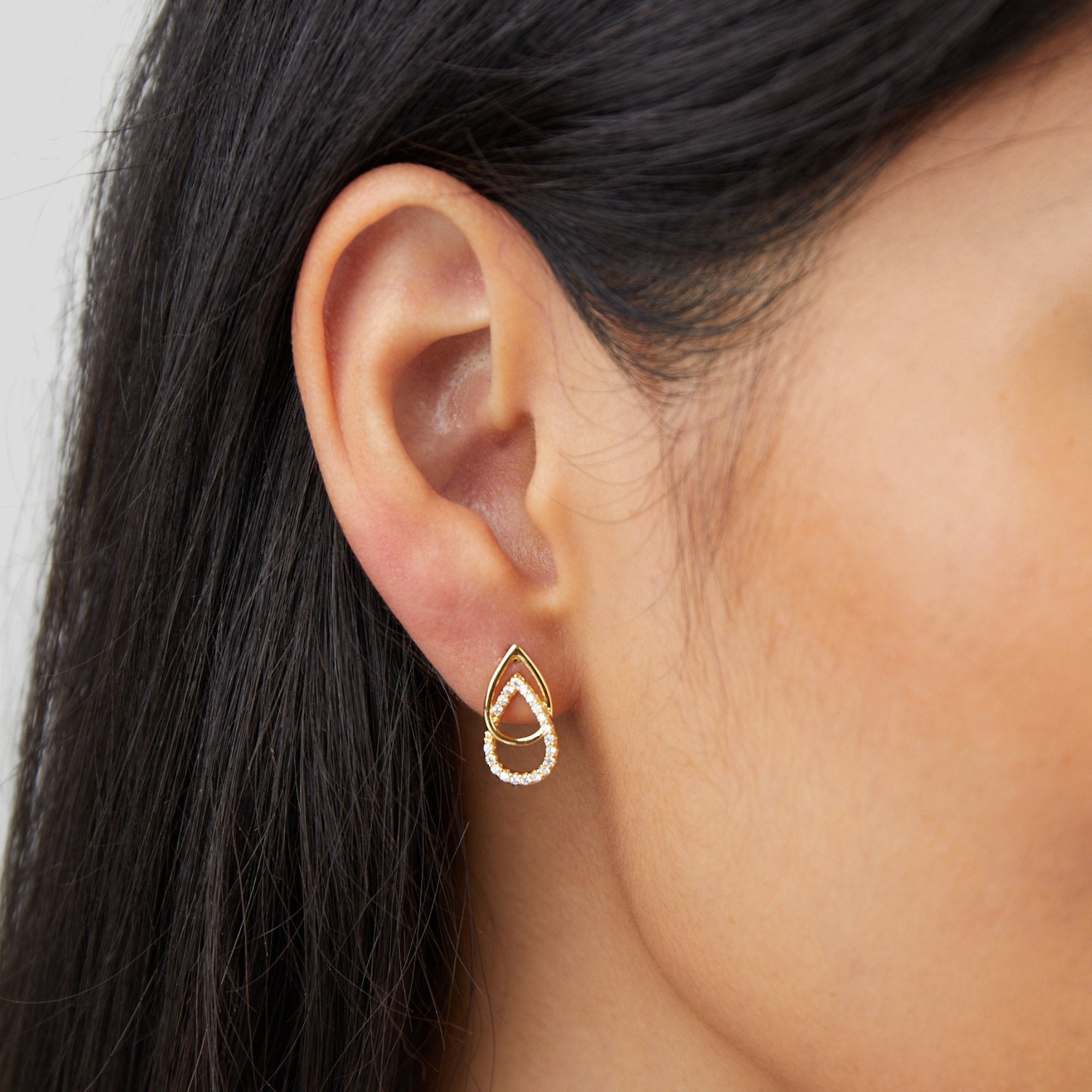 LILLI Drop Earrings