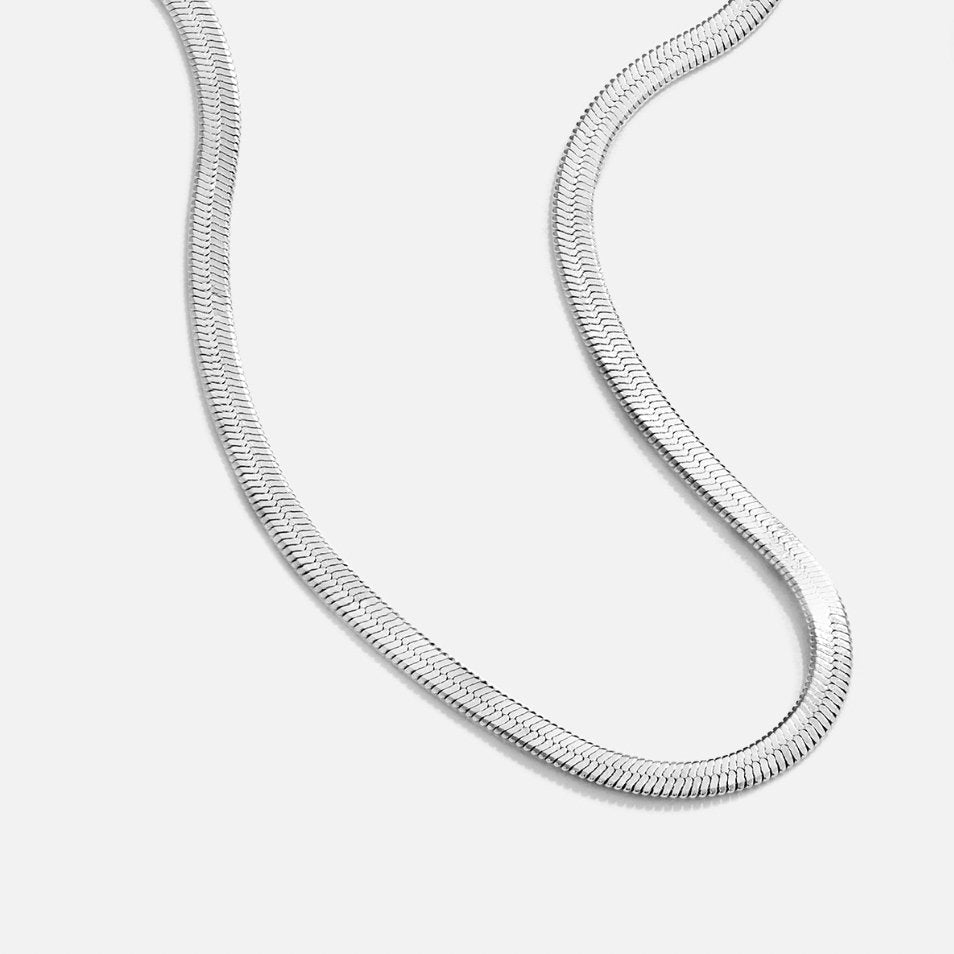 Sarya Snake Chain Silver Necklace
