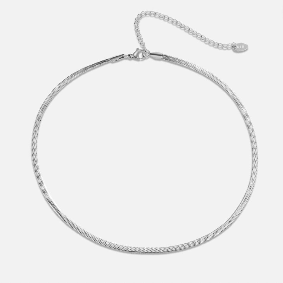 Sarya Snake Chain Silver Necklace